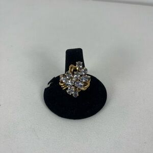 18kt Yellow Gold Electroplate Ring with Cluster Of Lilac Colored Stones